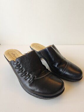 Softspots Lenora Black Leather Wedge Heel Slip-On Clog Mule Shoes - Size 9